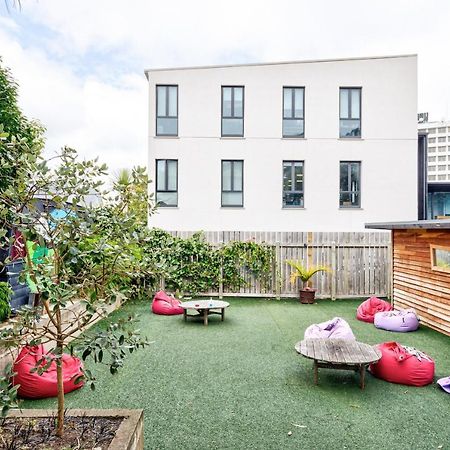 The Dwellington Hostel Εξωτερικό φωτογραφία