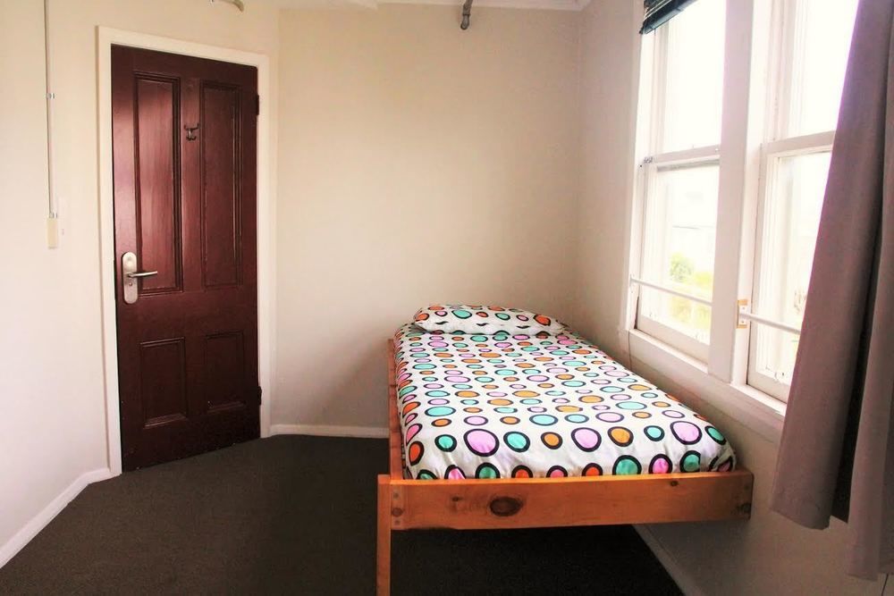 The Dwellington Hostel Εξωτερικό φωτογραφία