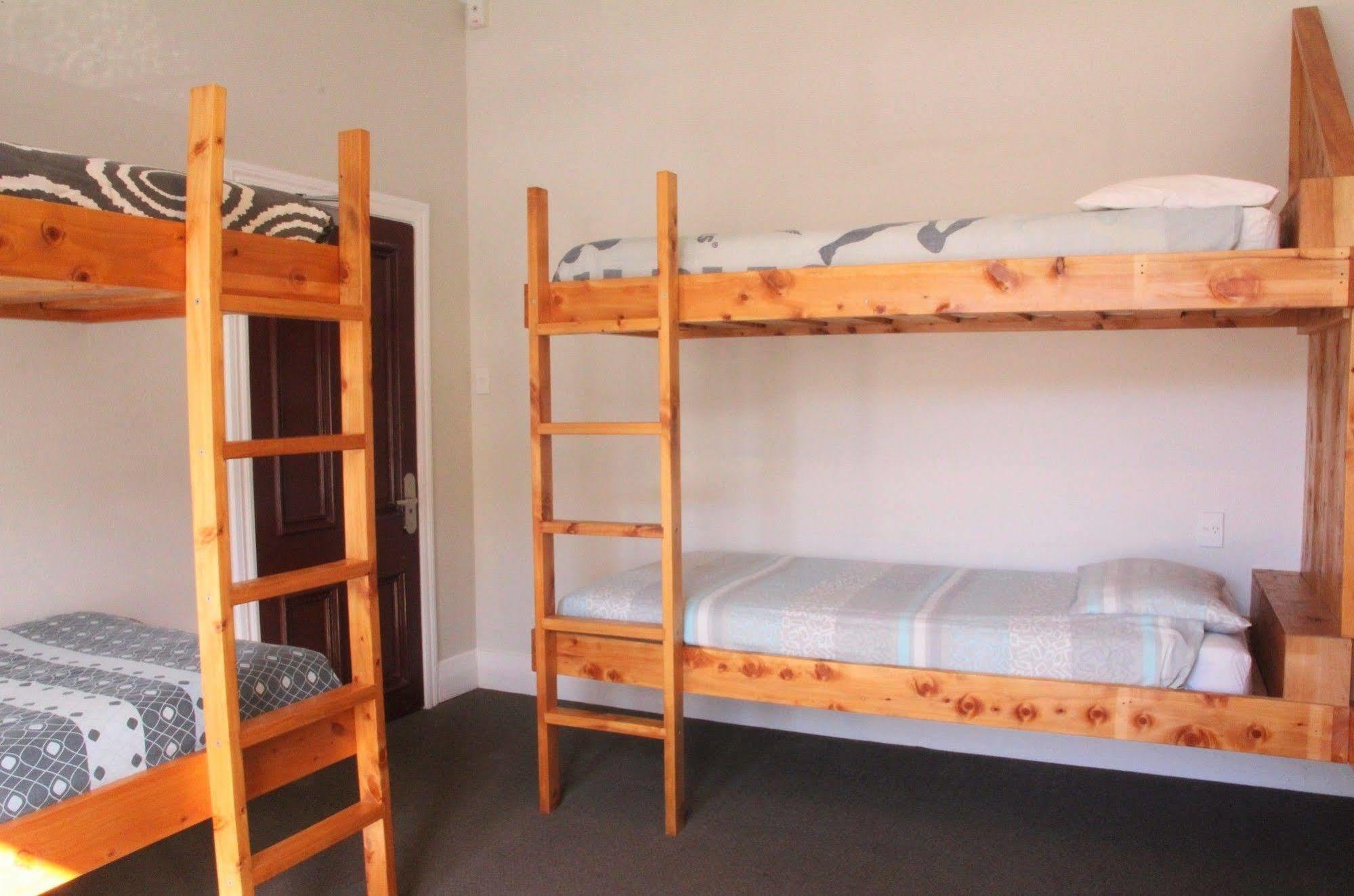 The Dwellington Hostel Εξωτερικό φωτογραφία