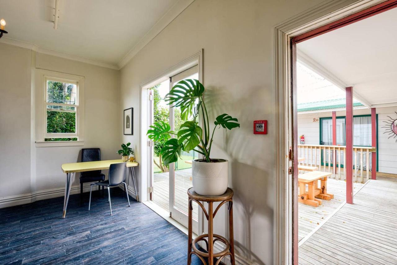 The Dwellington Hostel Εξωτερικό φωτογραφία